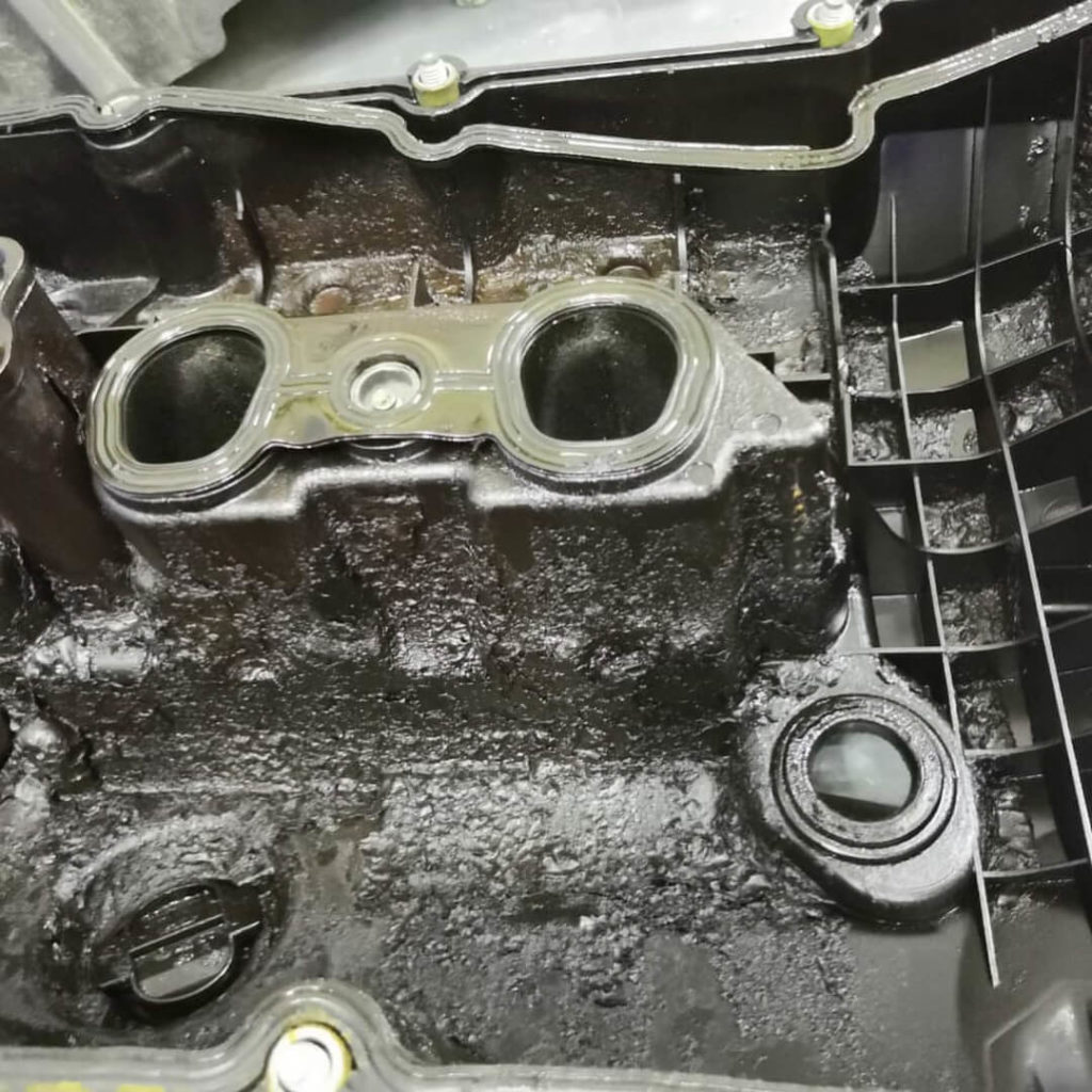 Последствия несвоевременной замены масла в двигателе BMW