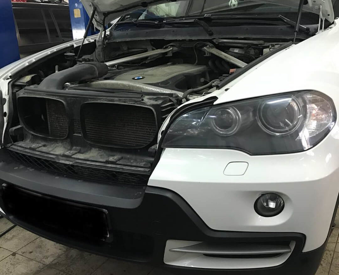 Сломанные витки передних пружин на BMW X5 E70