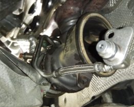 Замена маслоподающего трубопровода на BMW F10 с двигателем N20