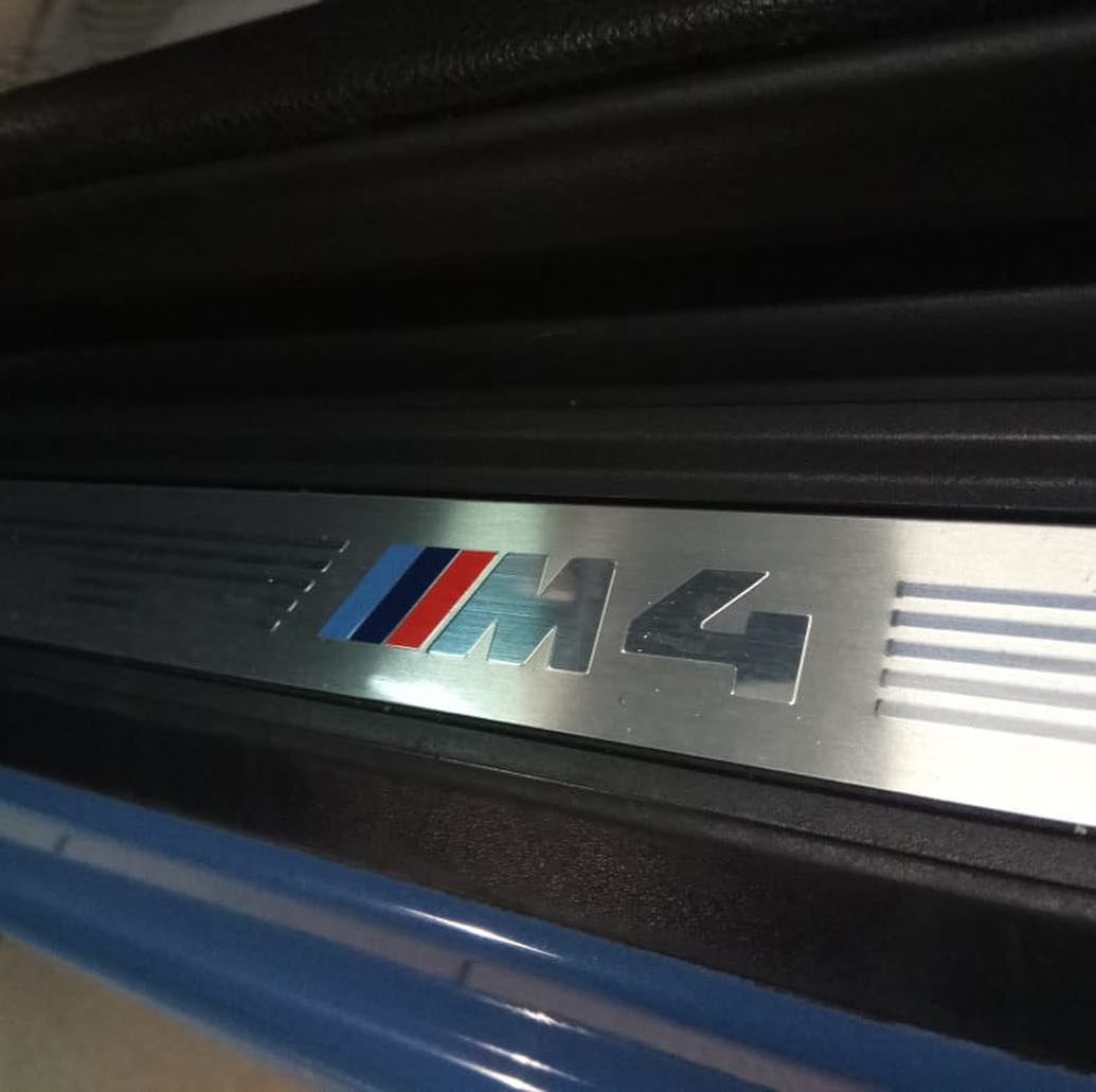 Замена уплотнительной резинки на кабриолете BMW M4