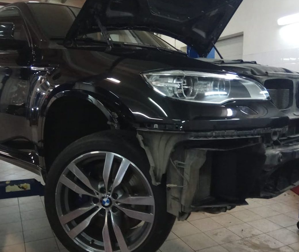 Повышенный расход омывающей жидксоти на BMW X6M