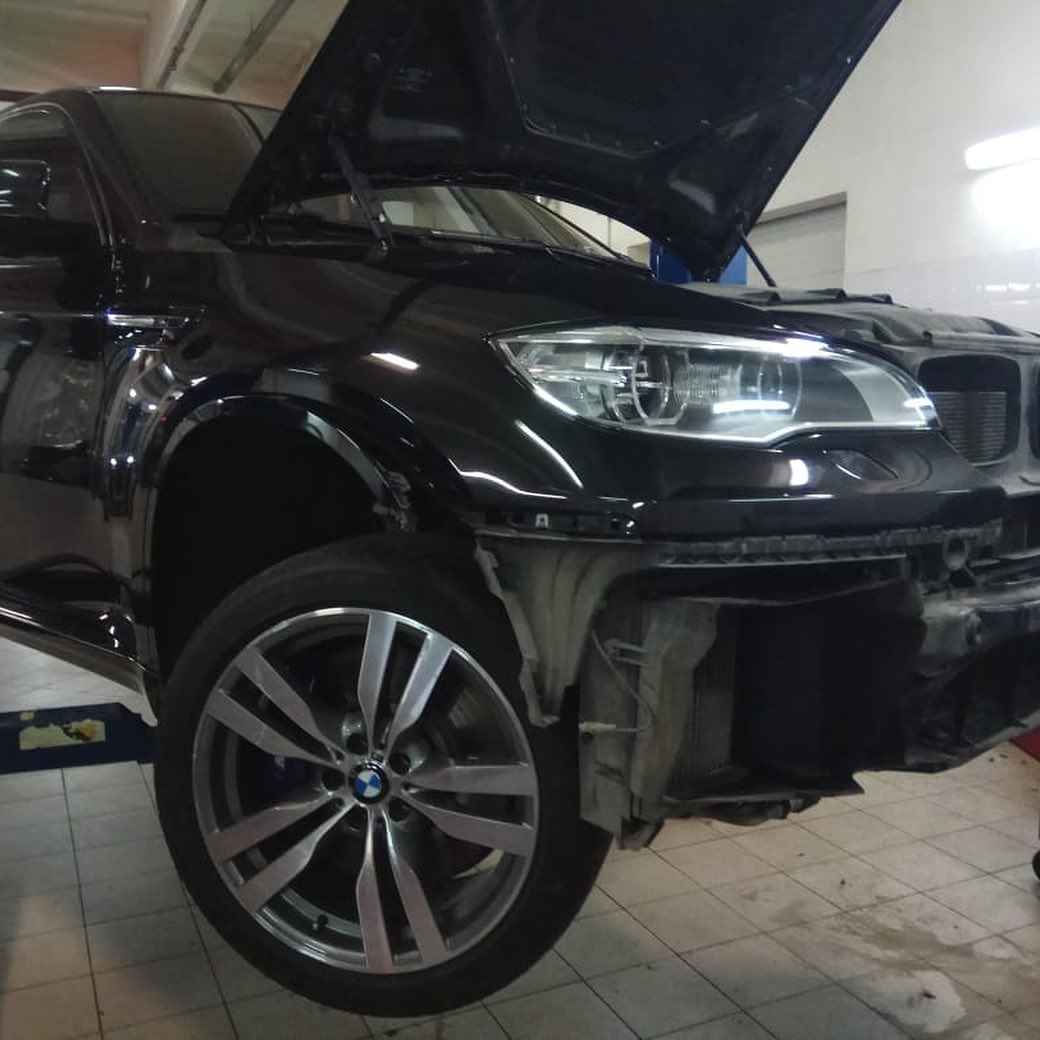 Повышенный расход омывающей жидксоти на BMW X6M