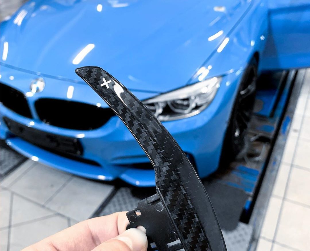 Карбоновые лепестки переключения передач на BMW M4