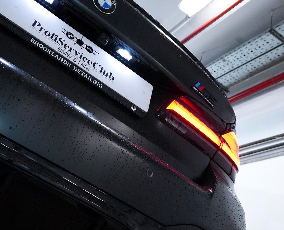 Установка выхлопной системы Capristo на BMW M5 Competition
