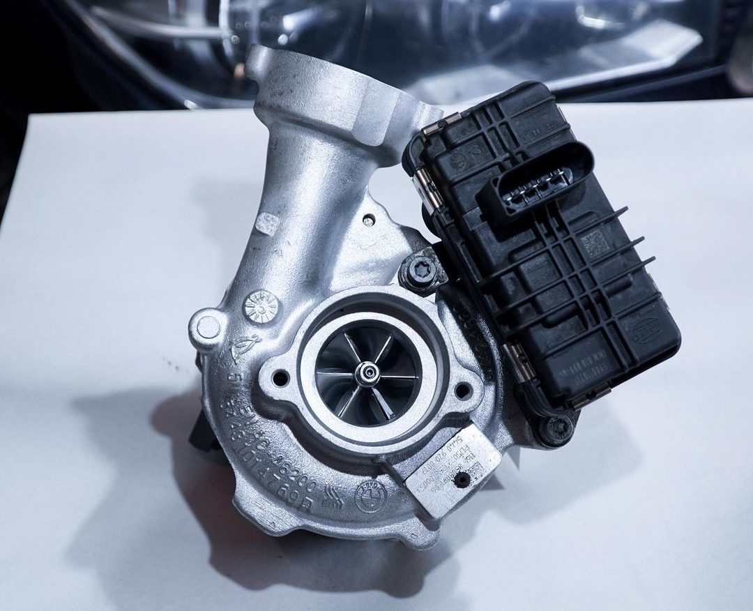 Проблемы с турбонагнетателем и АКПП на BMW X5 F15