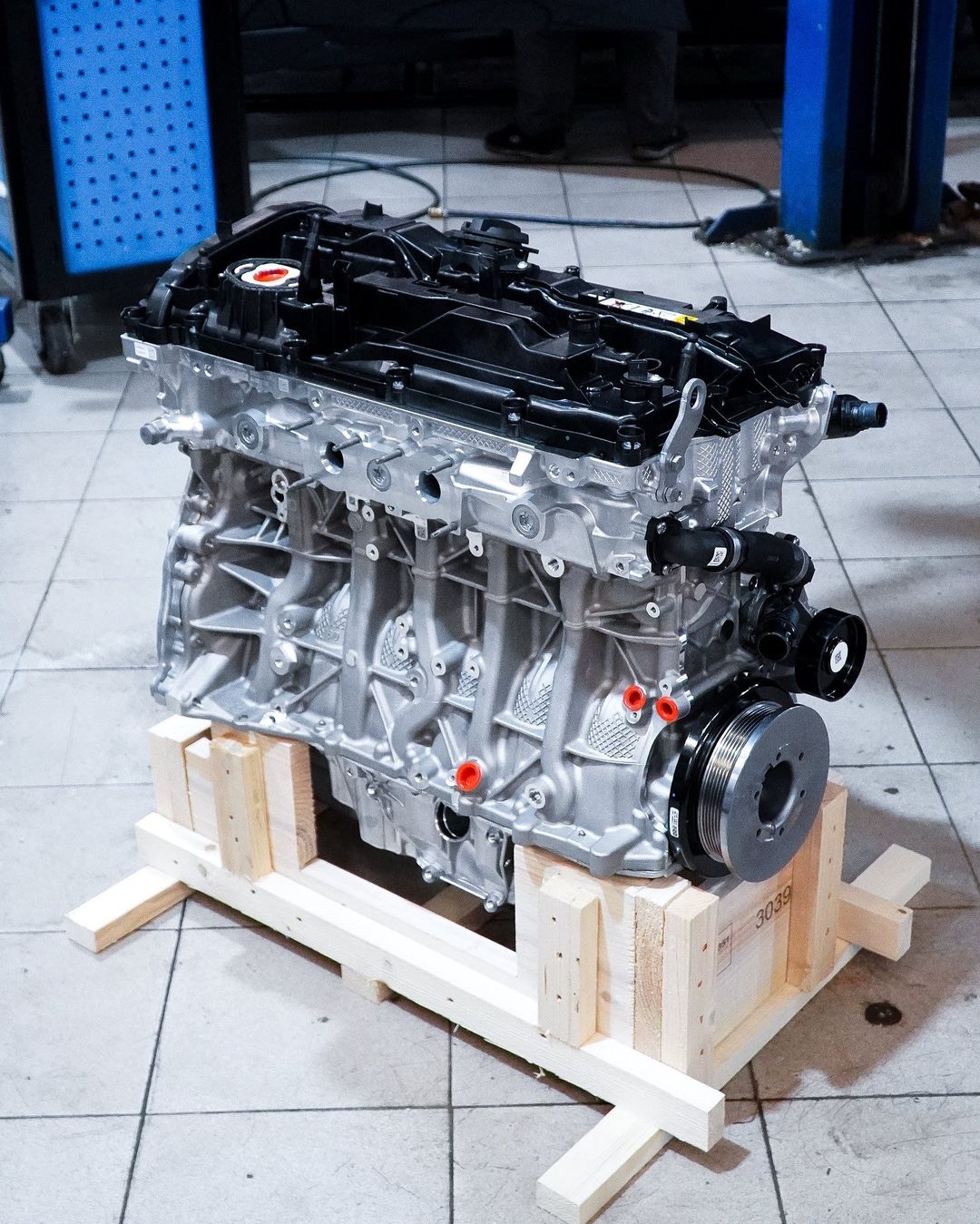 Контрактные двигатели BMW 1,9 с авторазборов